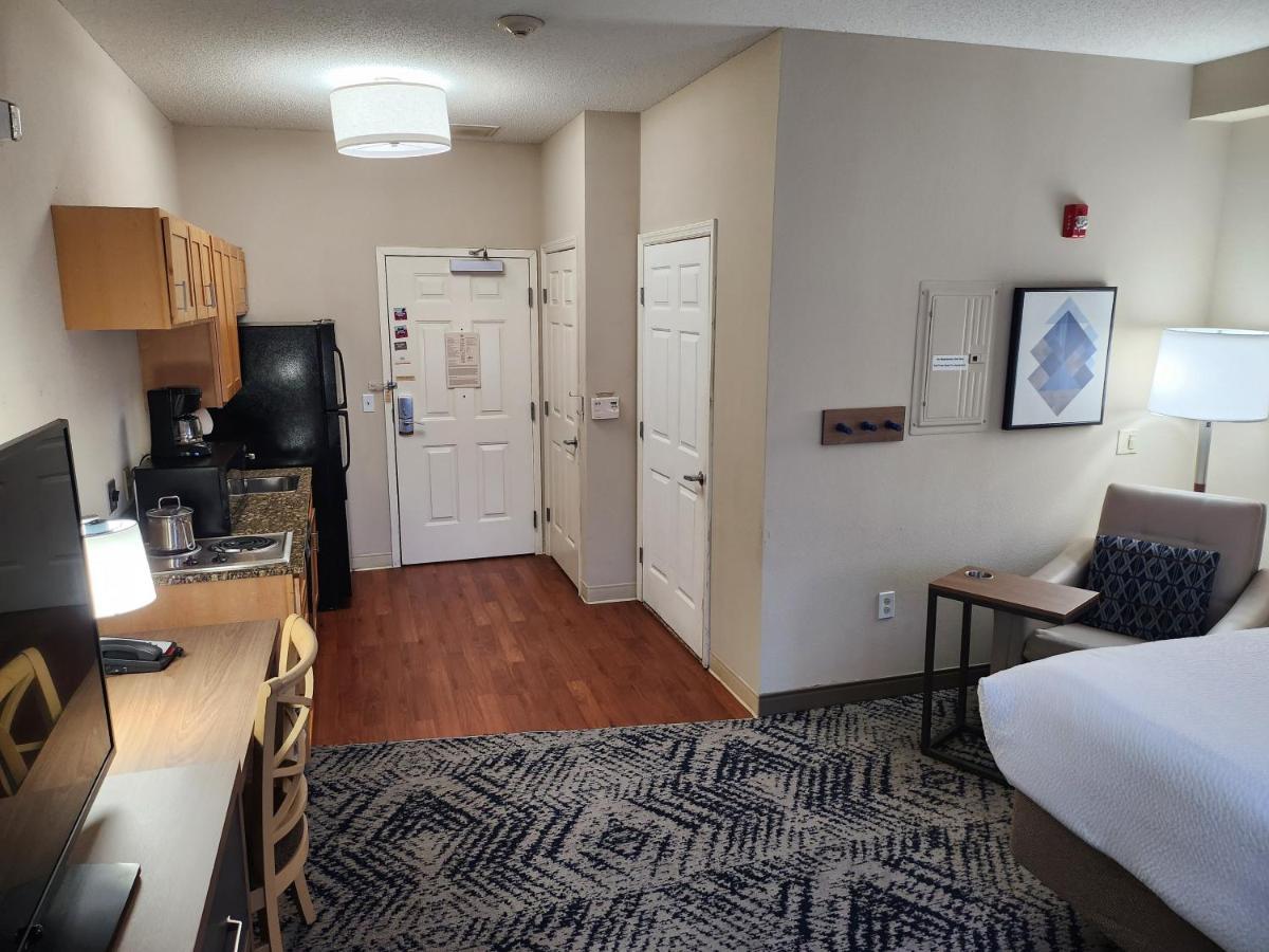 Candlewood Suites Harrisburg I-81 Hershey Area By Ihg Exteriör bild