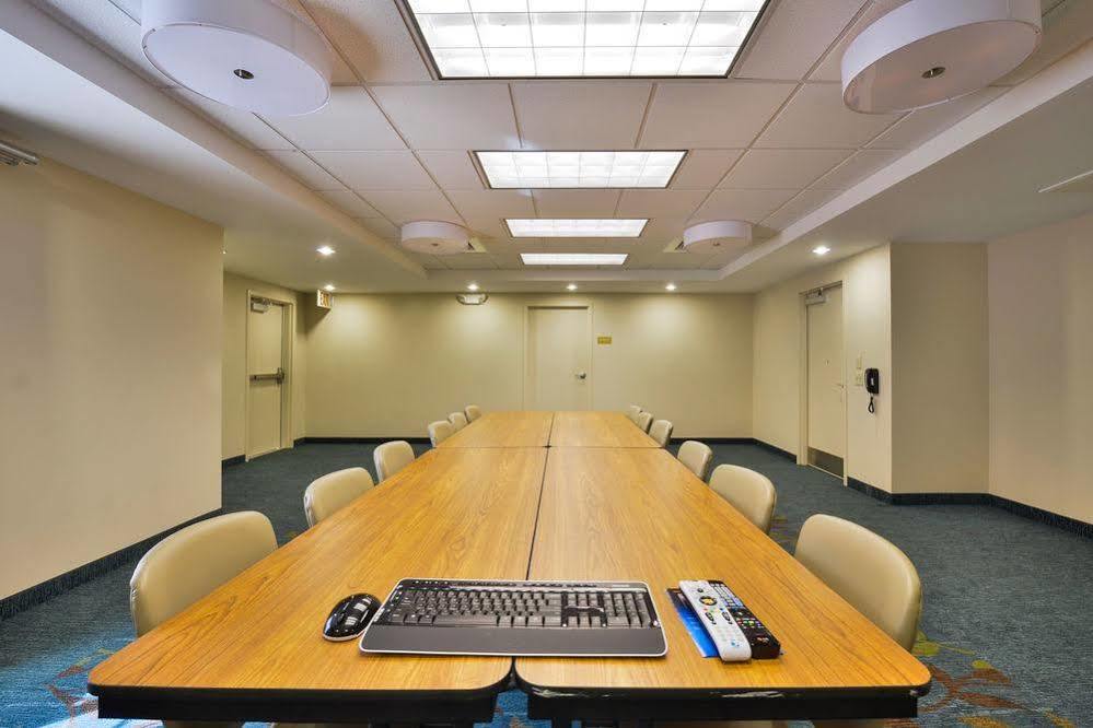 Candlewood Suites Harrisburg I-81 Hershey Area By Ihg Exteriör bild